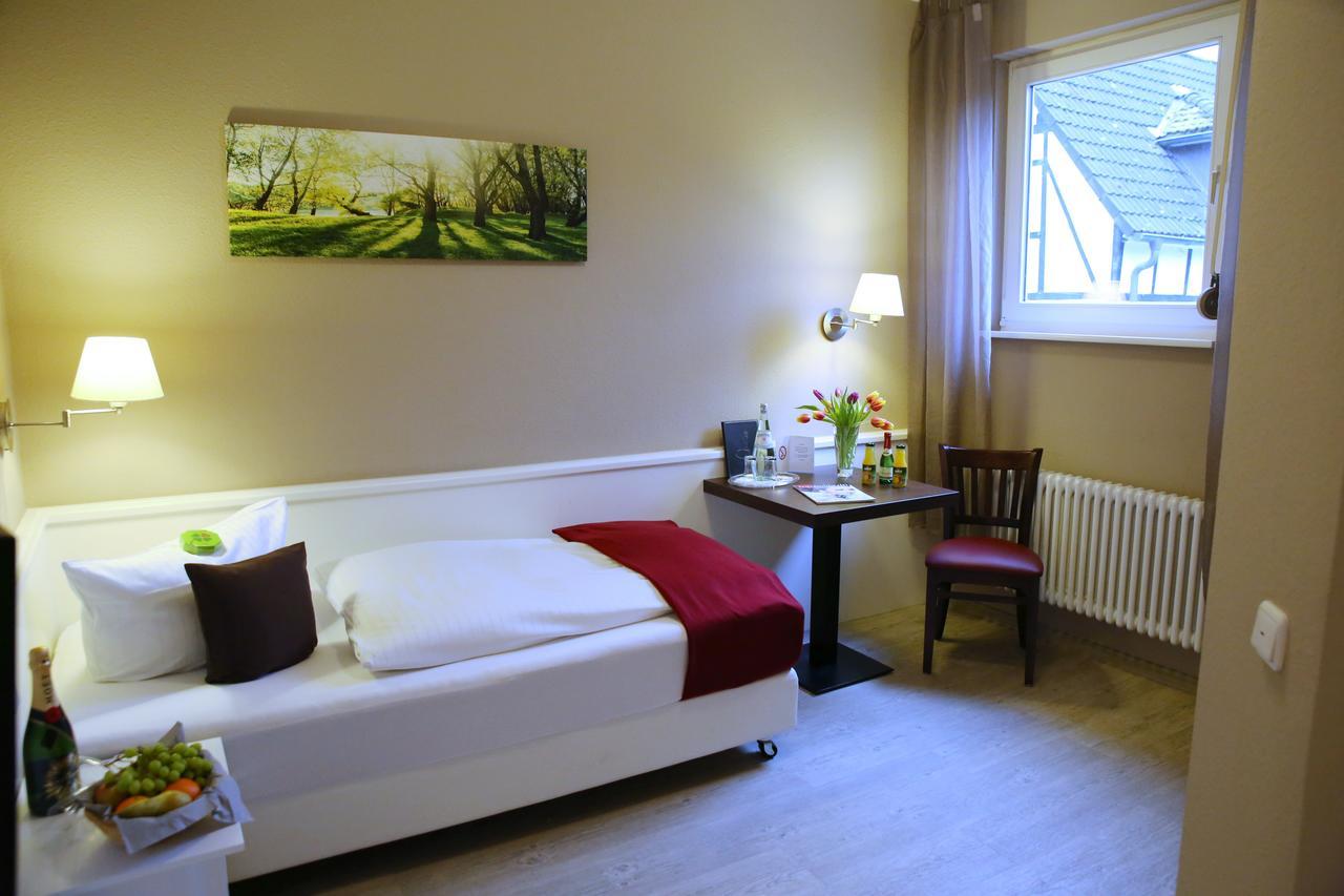 Waldhotel Wilhelmshoehe ฟรอยเดนแบร์ก ภายนอก รูปภาพ