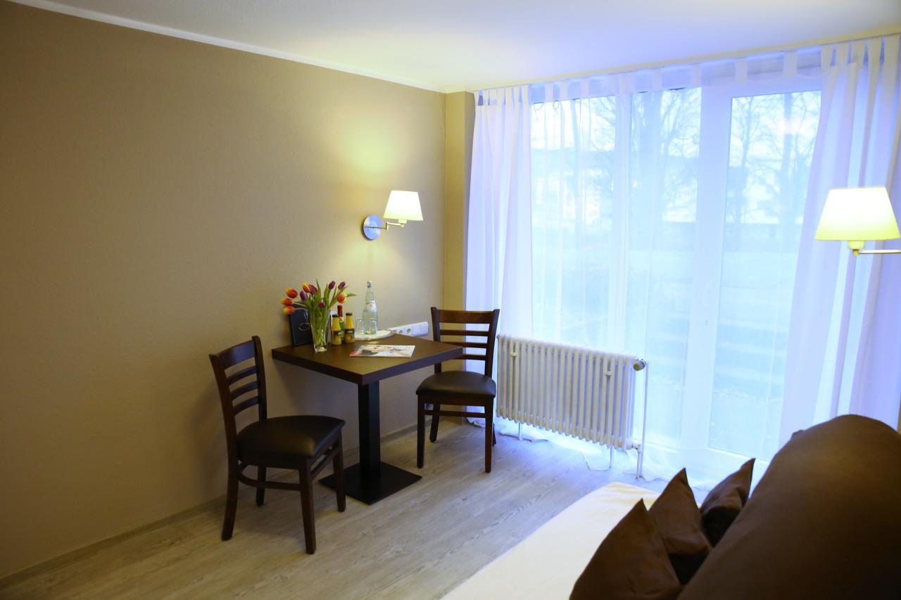 Waldhotel Wilhelmshoehe ฟรอยเดนแบร์ก ภายนอก รูปภาพ
